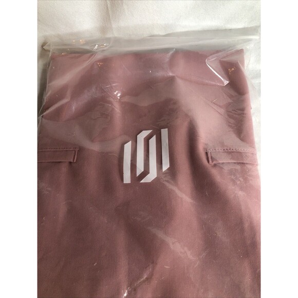 Jaanuu Helia Women's 3-Pocket Classic Notched V-Neck Scrub Top Mauve Med NEW!! - Picture 10 of 11